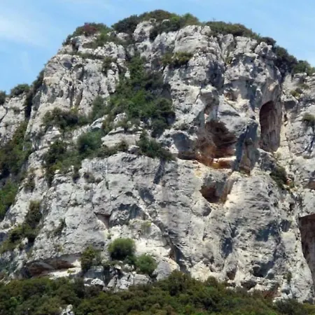 Finestra Sul Borgo * Finale Ligure