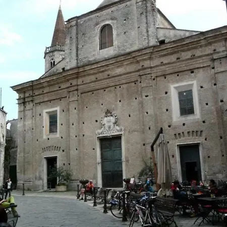 Finestra Sul Borgo
