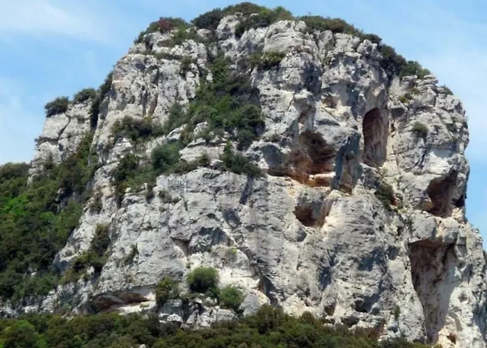 Finestra Sul Borgo * פינאלה ליגורה